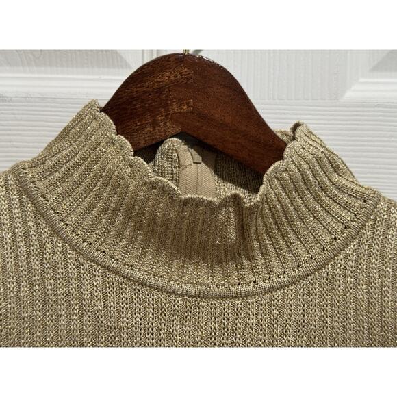 St John Basics Gold Metallic Knit Short Sleeve Scallop Mock Neck Sweater Sz S - Picture 3 of 7